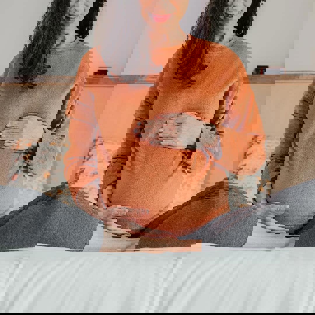 Mama Simona is zwanger in een ander land dan haar thuisland