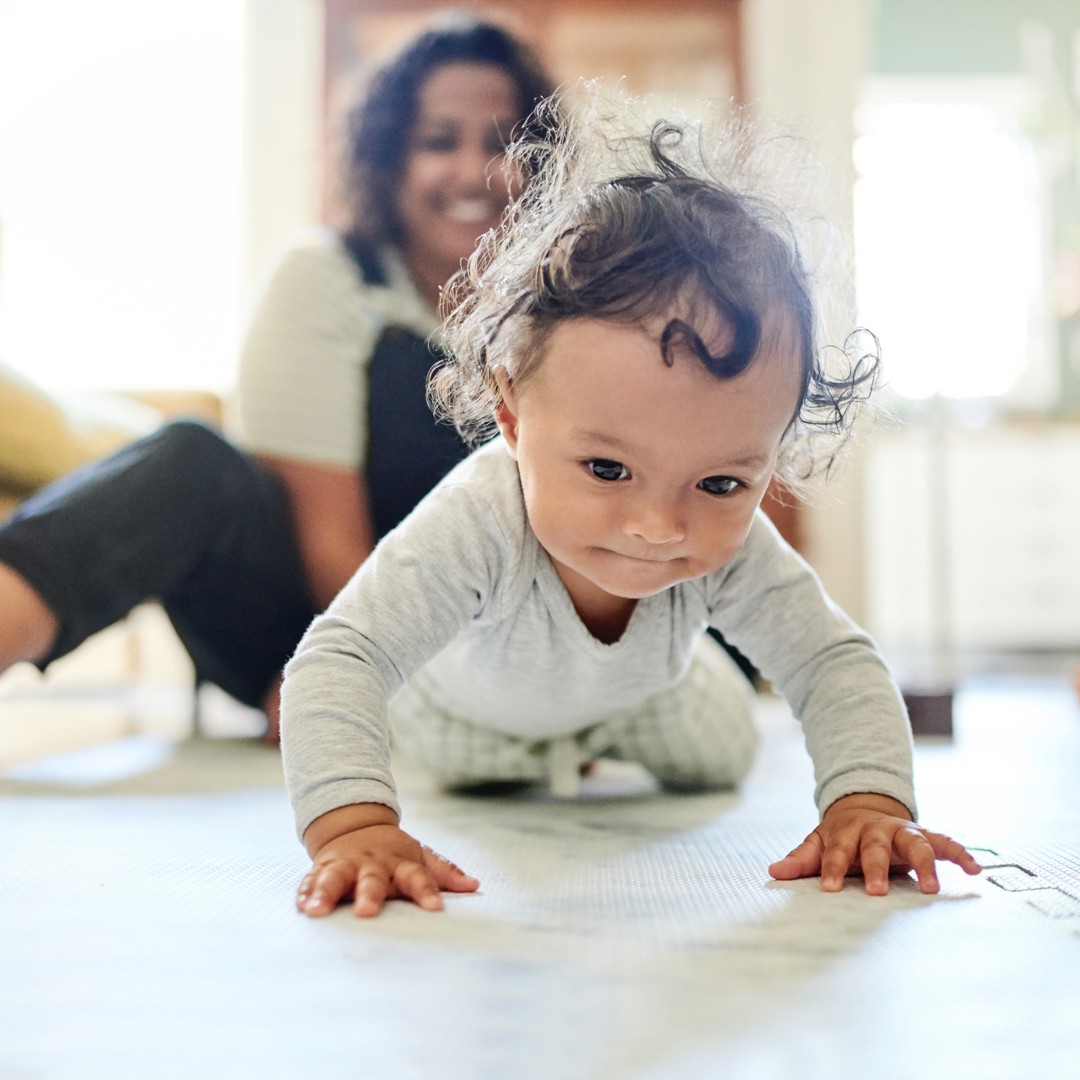Mama Kruipende Baby Beschermen Tegen Hormoonverstoorders